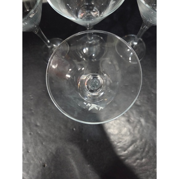 Grey Goose Exclusive Martini Glasses, Set of 4 Crystal Glasses, Limited Edition - Picture 6 of 9